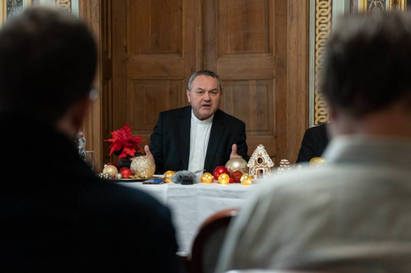 2025_11_27_adventi sajtotajekoztato_03.jpg